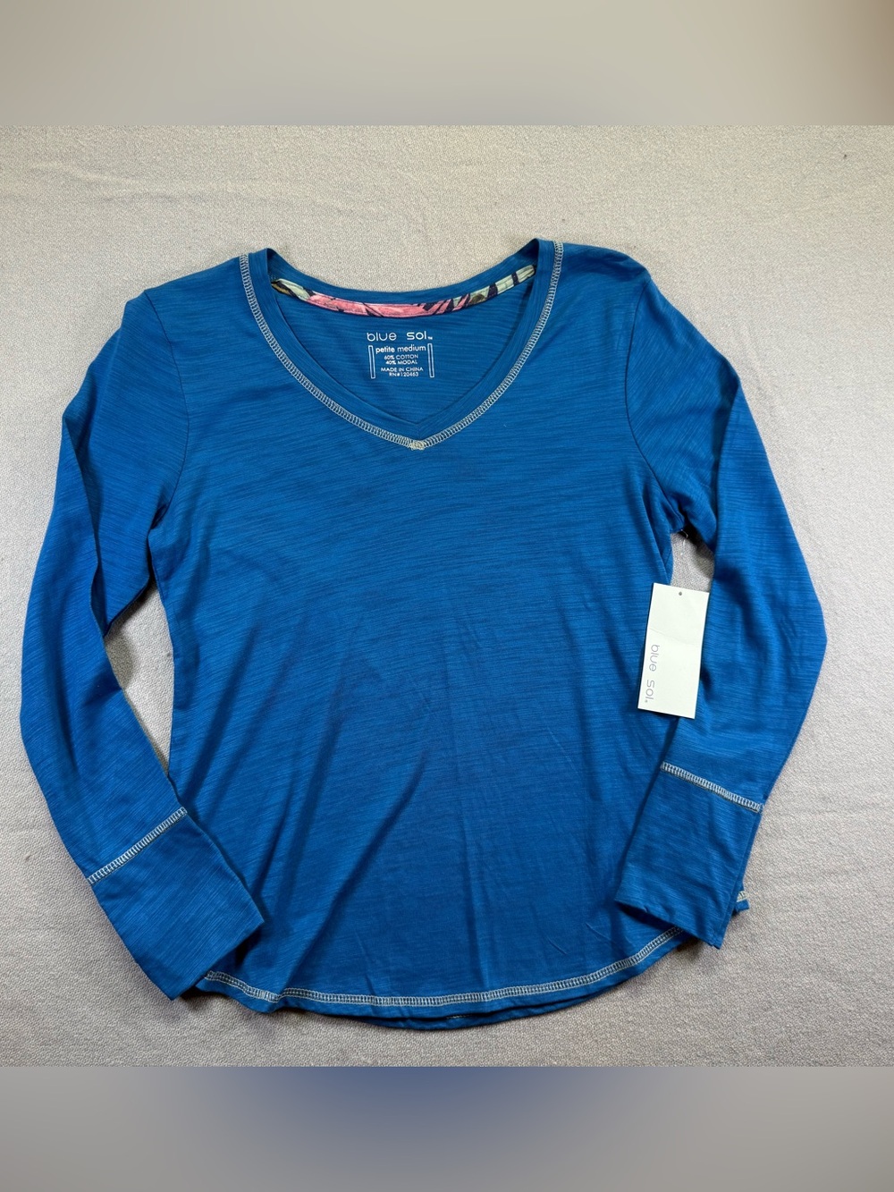 Blue Sol Women's Blue V-Neck Long Sleeve Top